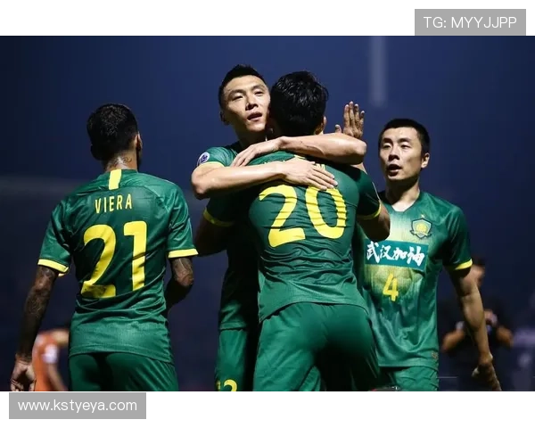 杭州足球队强势领跑联赛积分榜75分稳居第一位置引关注